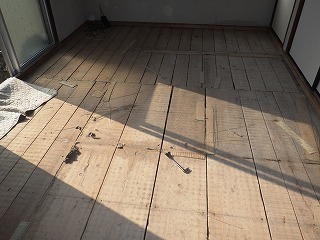 リフォーム中の和室の床