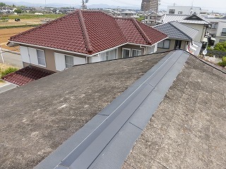 葺き替えリフォーム前の屋根