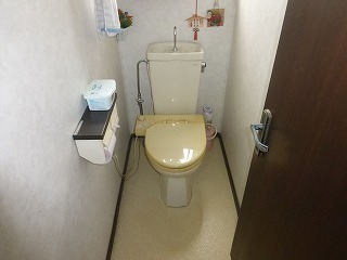 リフォーム前のトイレ