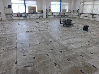 リフォーム中の床材をすべてめくったところ