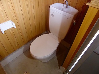 リフォーム後の洋式便所になったトイレ