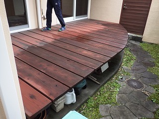 作り替えリフォーム前のウッドデッキ