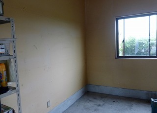 トイレの新設リフォーム前の作業場の中