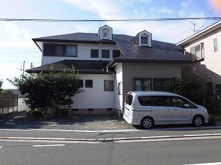 外装のリフォーム後の全景