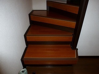 リフォーム後の階段の上り口