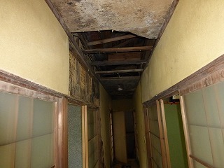 リフォーム前の廊下の天井