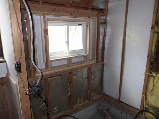 浴室窓を断熱サッシに取替えリフォーム