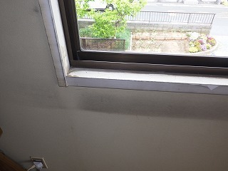 内窓の取付けリフォーム前のサッシと木枠