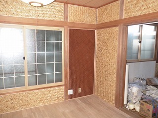 リフォーム後の和室の壁と床