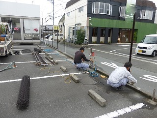 フェンスの取付けリフォーム中