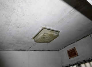 リフォーム前の浴室の天井