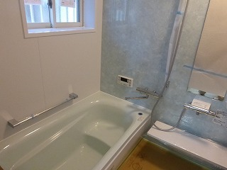 リフォーム後のユニットバスになった浴室