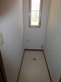 リフォーム中の2階のトイレ