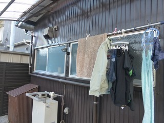 リフォーム前の浴室と洗面所の窓サッシ