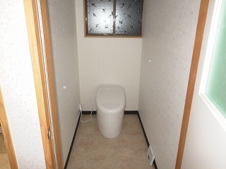 リフォーム中のトイレ